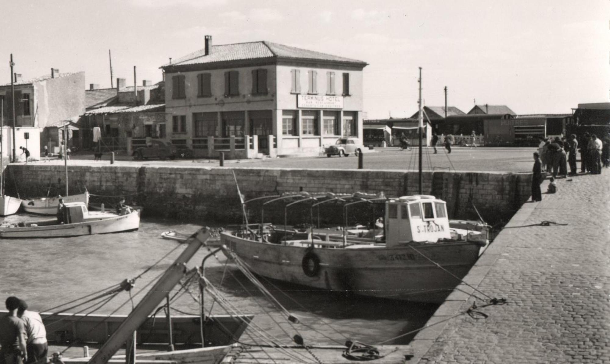 Logis Hotel Le Terminus Bourcefranc Luaran gambar
